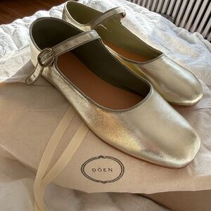 Doen Mary Jane in Metallic Napa - Size 8.5